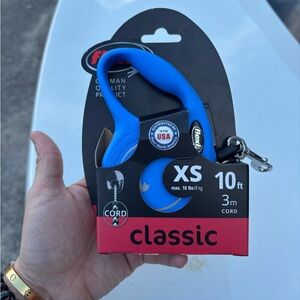 Flexi Classic XS Retractable Leash in Bright Blue